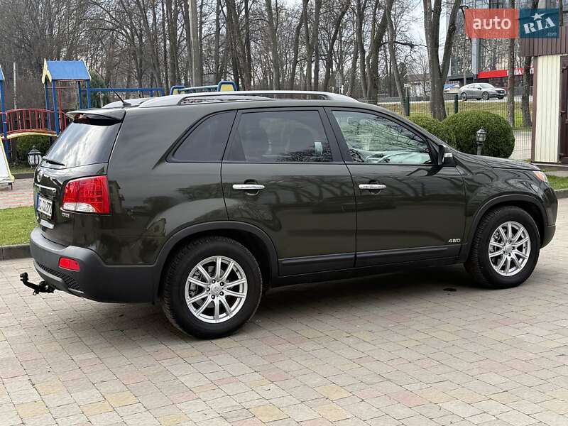 Внедорожник / Кроссовер Kia Sorento 2010 в Стрые