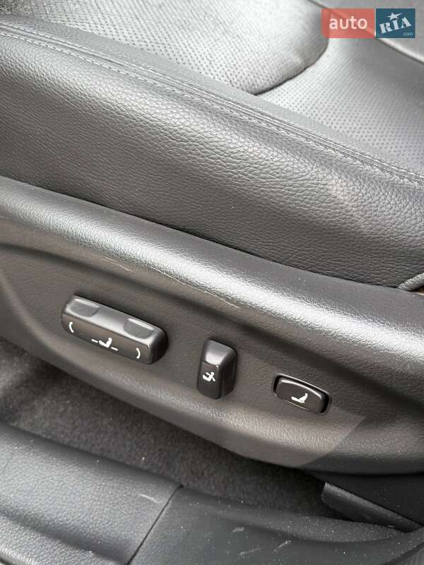 Внедорожник / Кроссовер Kia Sorento 2010 в Стрые