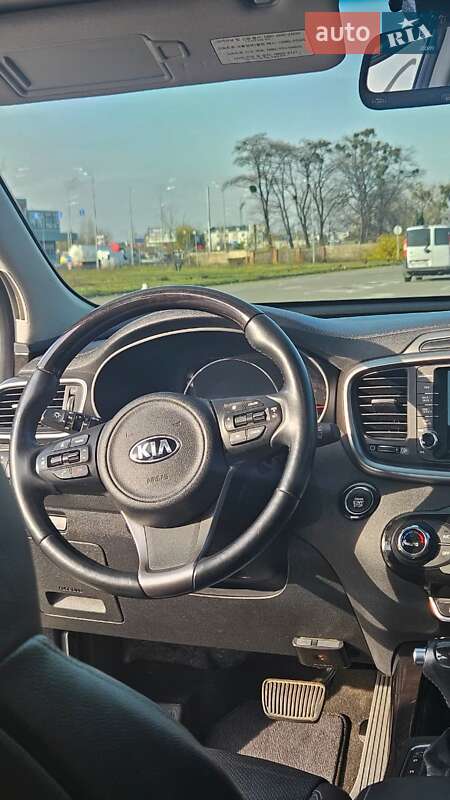 Позашляховик / Кросовер Kia Sorento 2015 в Києві