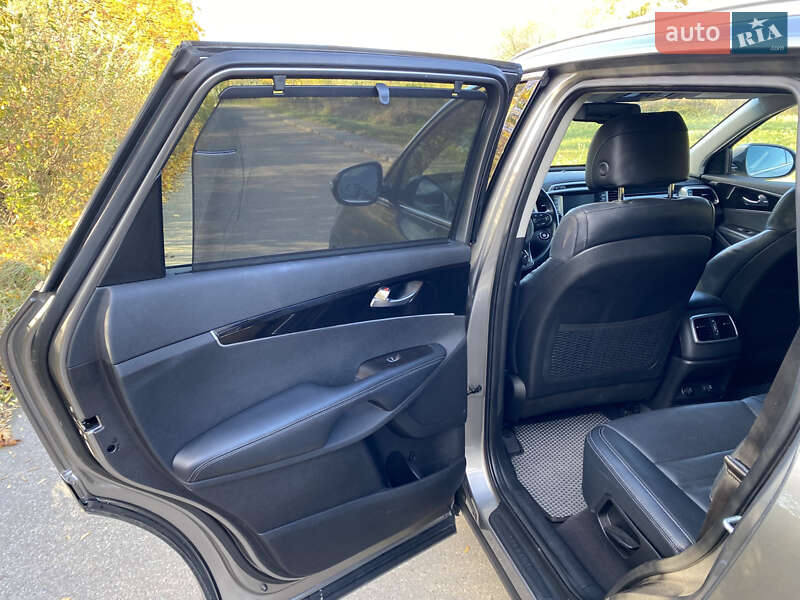 Внедорожник / Кроссовер Kia Sorento 2016 в Коломые фото 11 Внедорожник / Кроссовер Kia Sorento 2016 в Коломые