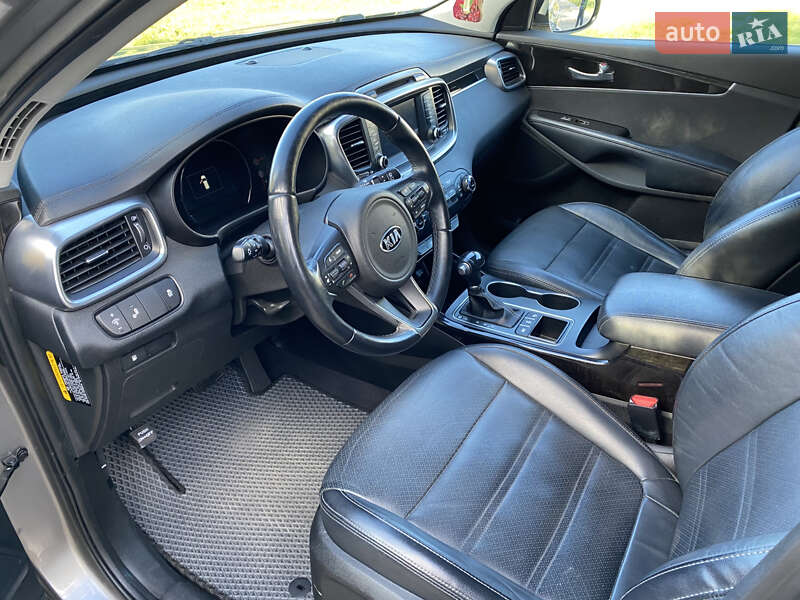 Внедорожник / Кроссовер Kia Sorento 2016 в Коломые фото 8 Внедорожник / Кроссовер Kia Sorento 2016 в Коломые