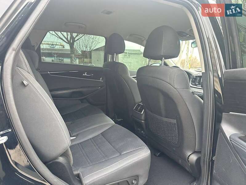 Внедорожник / Кроссовер Kia Sorento 2019 в Львове фото 7 Внедорожник / Кроссовер Kia Sorento 2019 в Львове