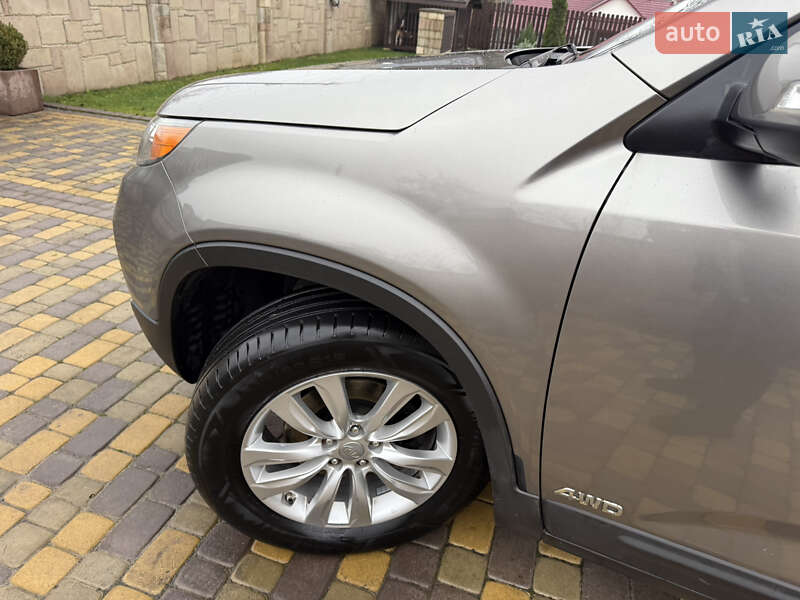 Позашляховик / Кросовер Kia Sorento 2010 в Коломиї