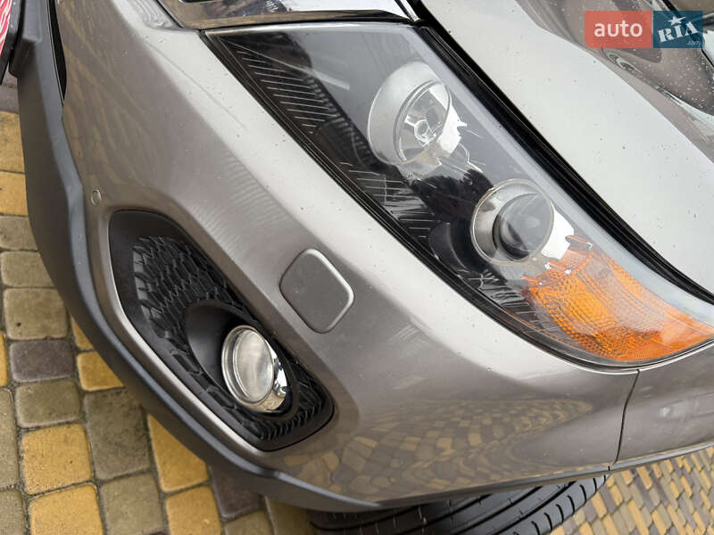 Позашляховик / Кросовер Kia Sorento 2010 в Коломиї