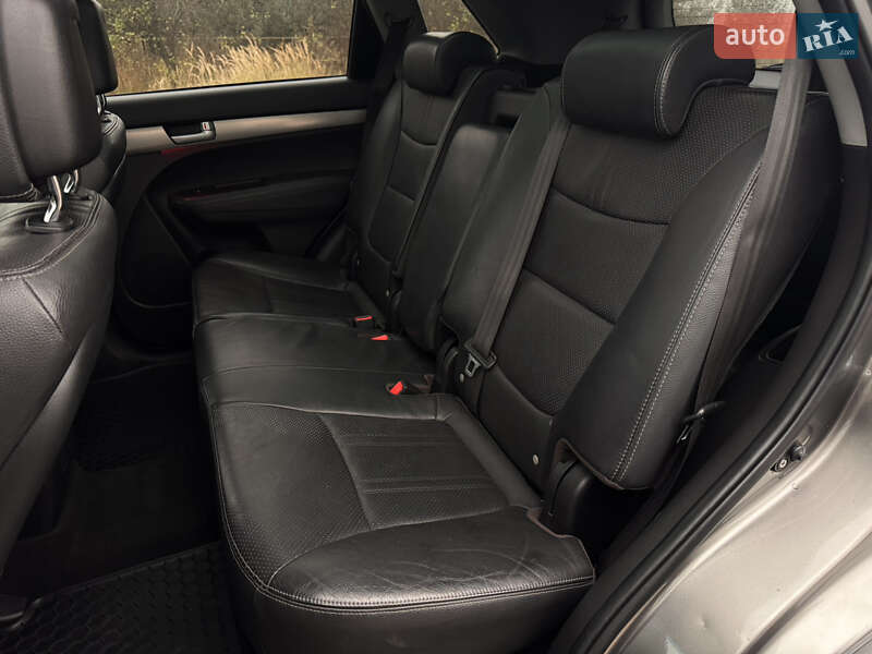 Позашляховик / Кросовер Kia Sorento 2012 в Радивиліві