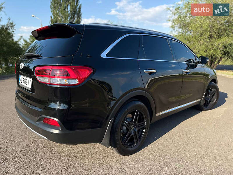 Внедорожник / Кроссовер Kia Sorento 2015 в Кривом Роге