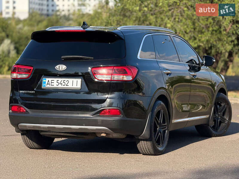 Внедорожник / Кроссовер Kia Sorento 2015 в Кривом Роге