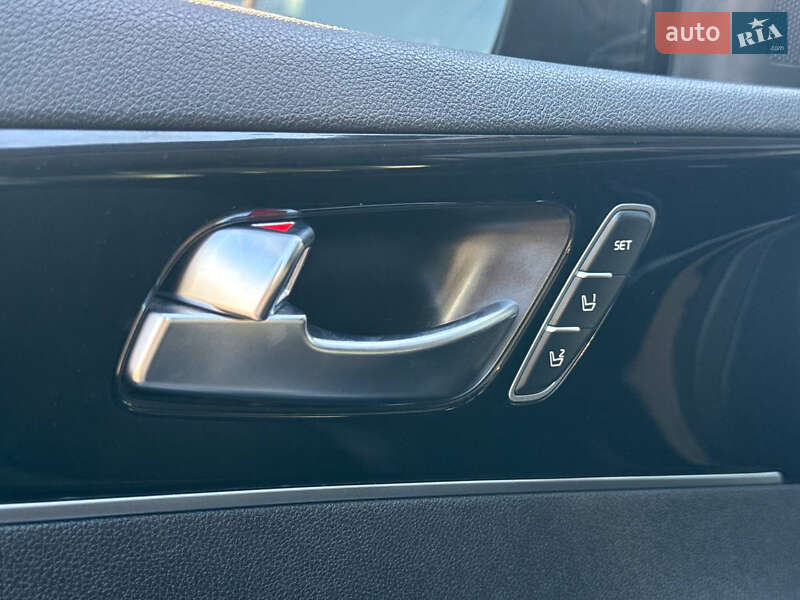 Внедорожник / Кроссовер Kia Sorento 2015 в Кривом Роге