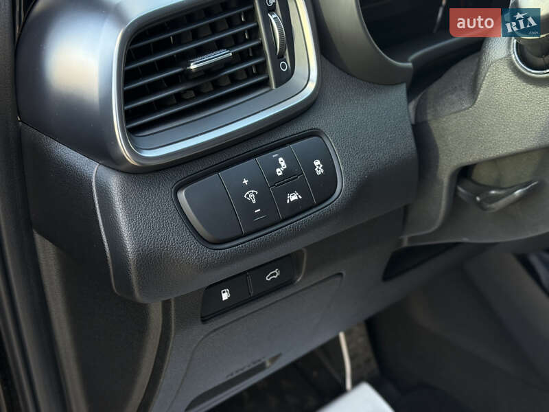 Позашляховик / Кросовер Kia Sorento 2017 в Івано-Франківську фото 16 Позашляховик / Кросовер Kia Sorento 2017 в Івано-Франківську