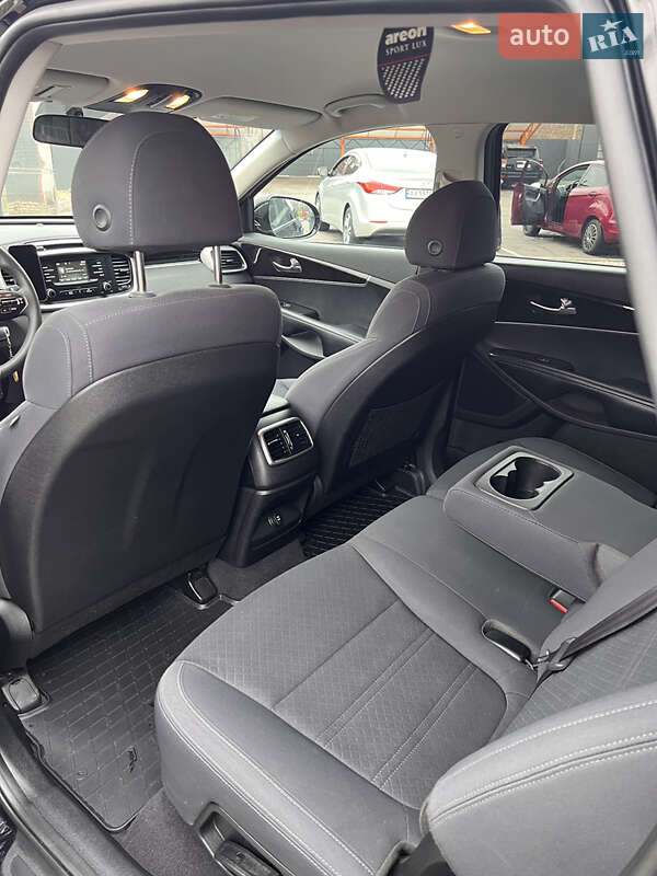 Позашляховик / Кросовер Kia Sorento 2017 в Харкові фото 15 Позашляховик / Кросовер Kia Sorento 2017 в Харкові