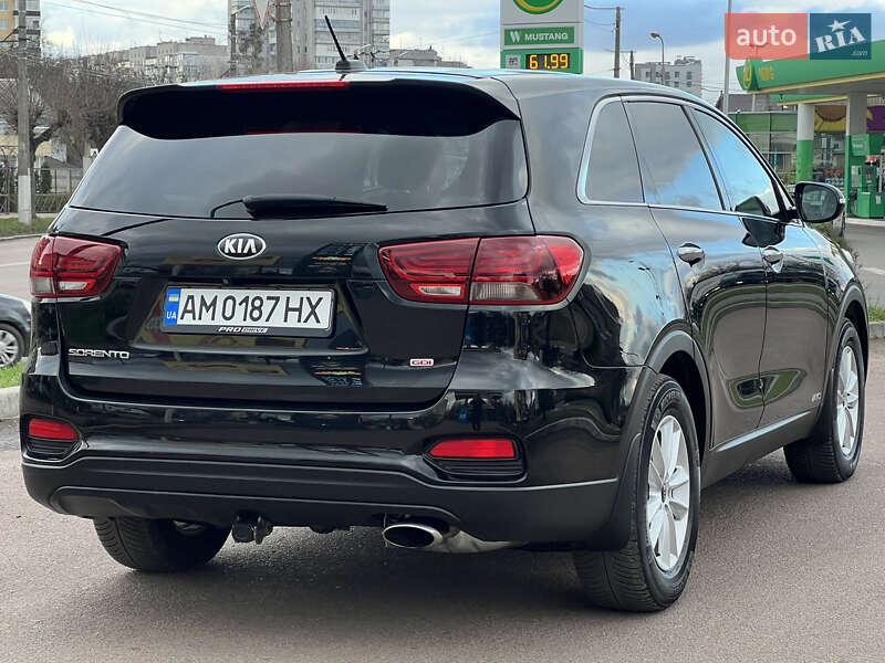 Позашляховик / Кросовер Kia Sorento 2018 в Житомирі