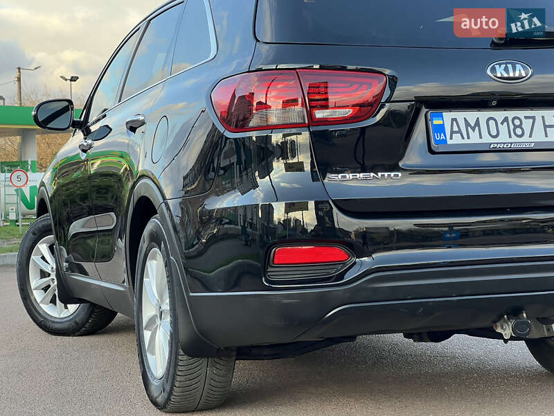 Позашляховик / Кросовер Kia Sorento 2018 в Житомирі