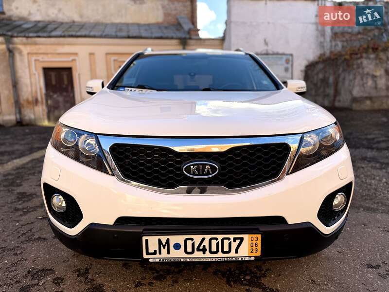 Внедорожник / Кроссовер Kia Sorento 2010 в Кременце