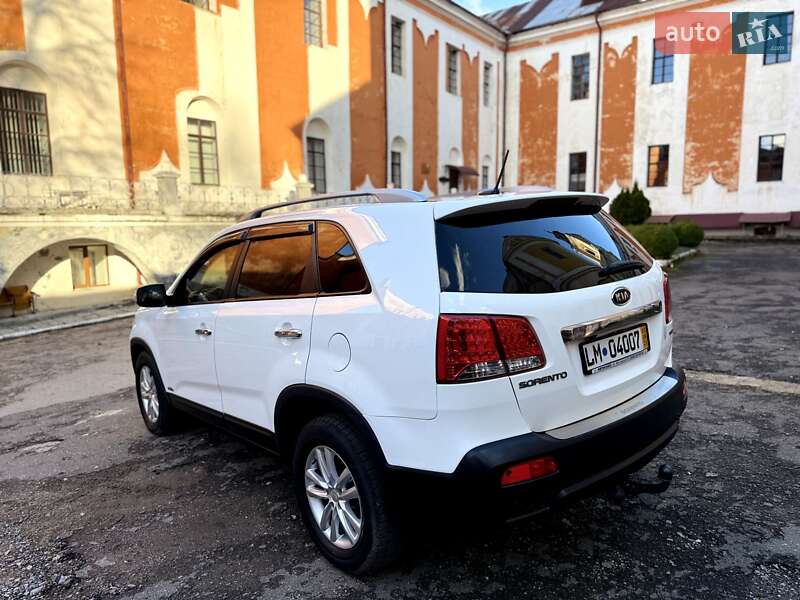 Внедорожник / Кроссовер Kia Sorento 2010 в Кременце