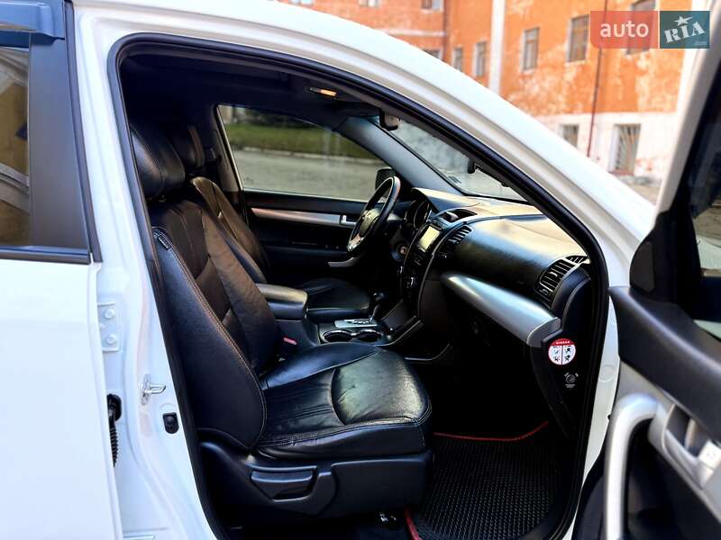 Внедорожник / Кроссовер Kia Sorento 2010 в Кременце