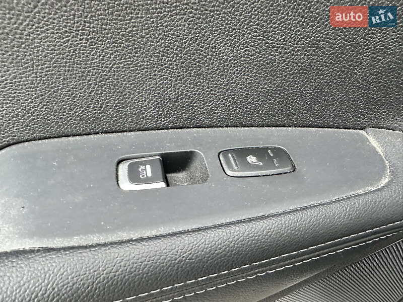 Внедорожник / Кроссовер Kia Sorento 2016 в Дубно