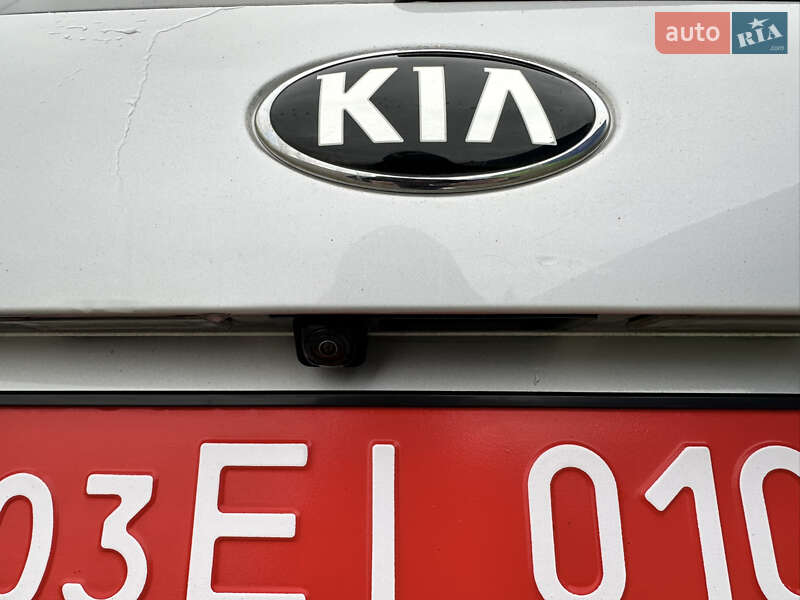 Внедорожник / Кроссовер Kia Sorento 2016 в Дубно