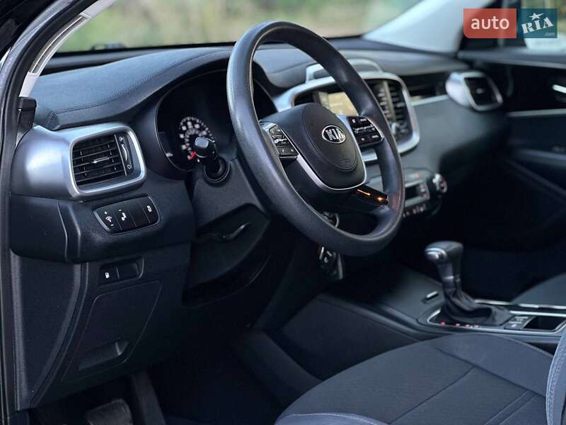 Внедорожник / Кроссовер Kia Sorento 2019 в Киеве фото 13 Внедорожник / Кроссовер Kia Sorento 2019 в Киеве