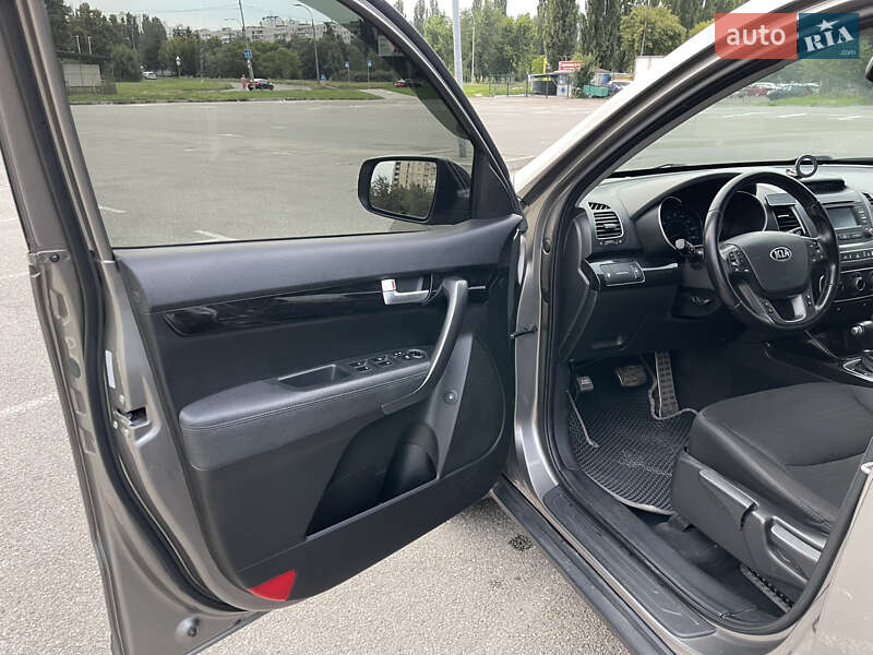 Внедорожник / Кроссовер Kia Sorento 2013 в Киеве фото 13 Внедорожник / Кроссовер Kia Sorento 2013 в Киеве