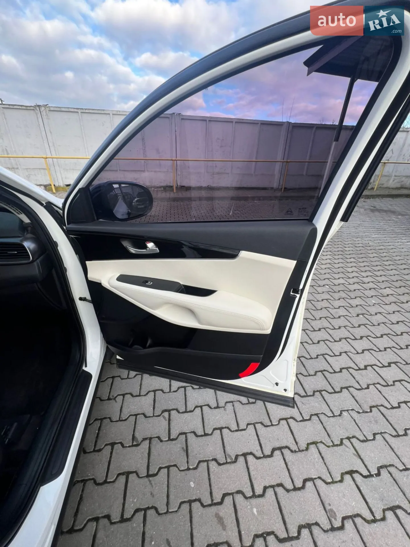 2018 Kia Sorento - мініатюра 18