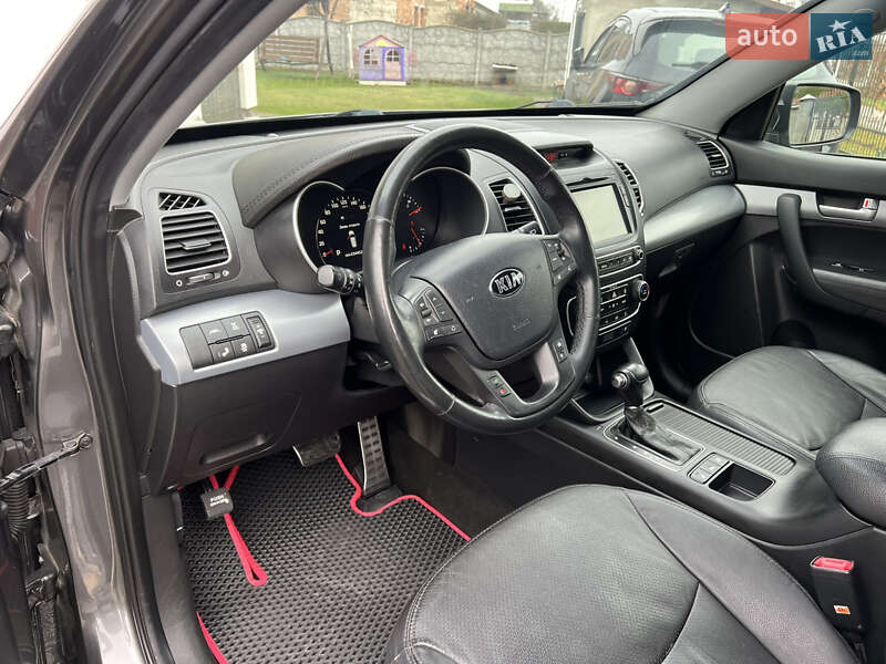 Позашляховик / Кросовер Kia Sorento 2013 в Львові