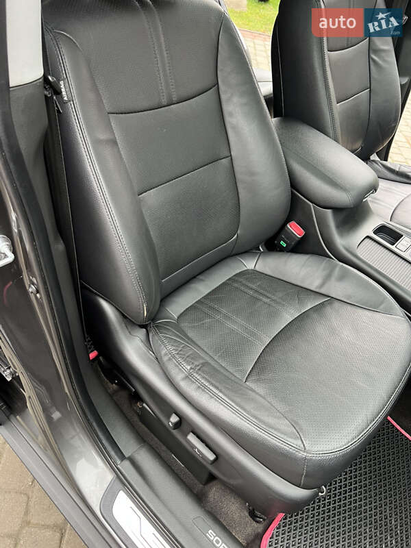 Позашляховик / Кросовер Kia Sorento 2013 в Львові