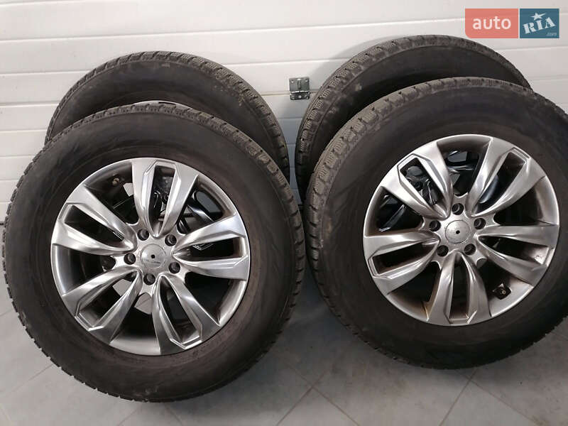 Позашляховик / Кросовер Kia Sorento 2013 в Львові