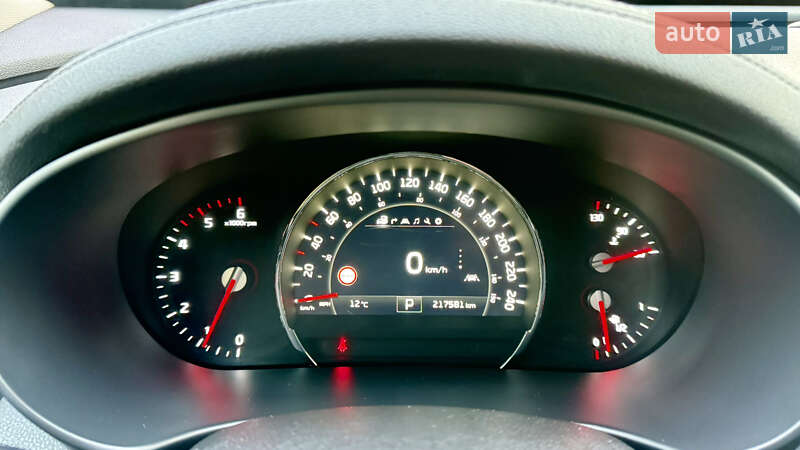 Внедорожник / Кроссовер Kia Sorento 2015 в Черновцах