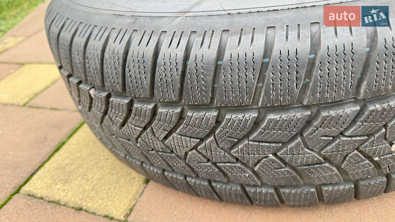 Внедорожник / Кроссовер Kia Sorento 2015 в Черновцах