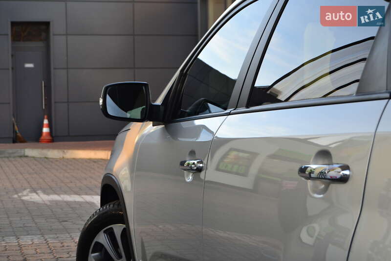 Внедорожник / Кроссовер Kia Sorento 2013 в Дрогобыче
