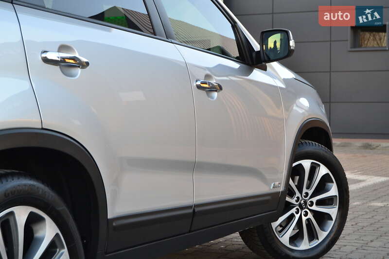 Внедорожник / Кроссовер Kia Sorento 2013 в Дрогобыче