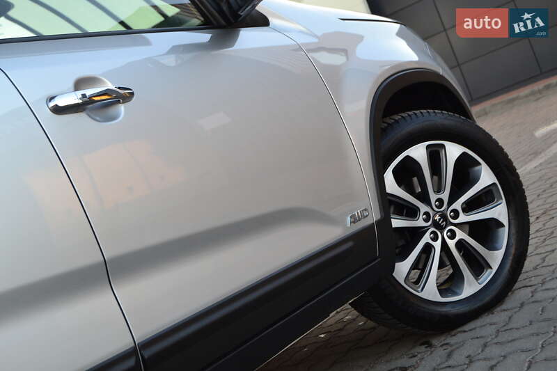 Внедорожник / Кроссовер Kia Sorento 2013 в Дрогобыче