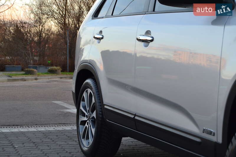 Внедорожник / Кроссовер Kia Sorento 2013 в Дрогобыче