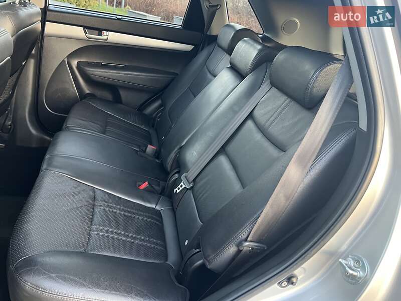 Внедорожник / Кроссовер Kia Sorento 2013 в Дрогобыче