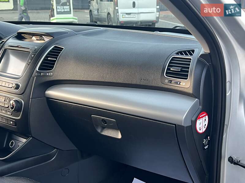 Внедорожник / Кроссовер Kia Sorento 2013 в Дрогобыче