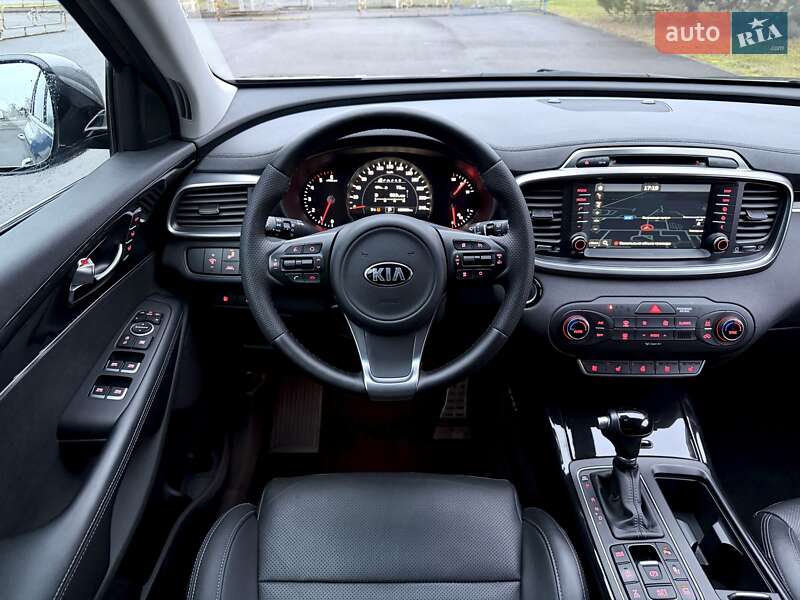 Внедорожник / Кроссовер Kia Sorento 2016 в Ковеле