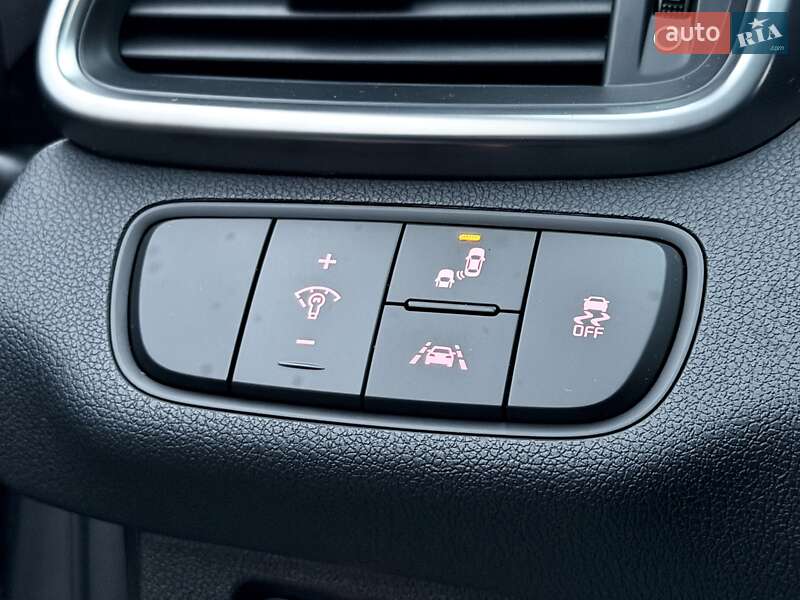 Внедорожник / Кроссовер Kia Sorento 2016 в Ковеле