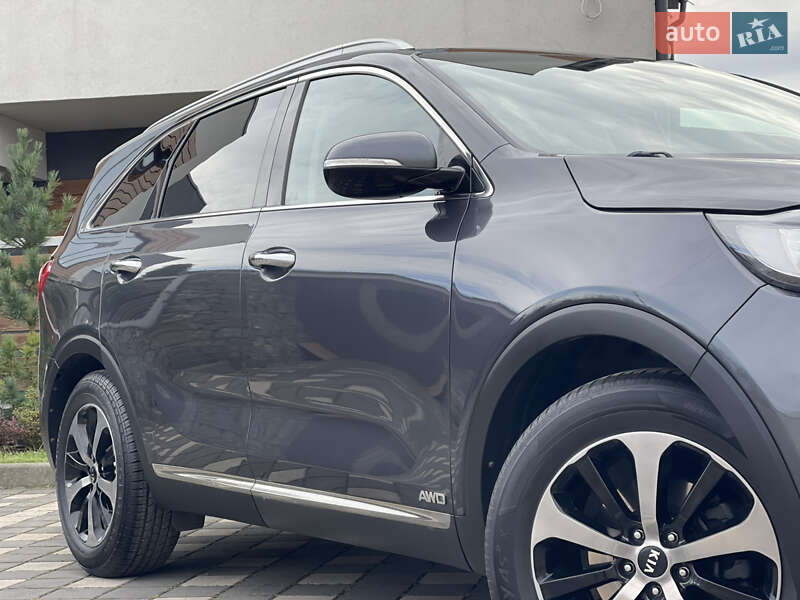 Внедорожник / Кроссовер Kia Sorento 2017 в Стрые