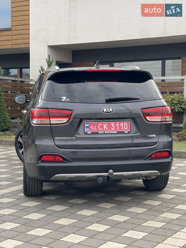 Внедорожник / Кроссовер Kia Sorento 2017 в Стрые
