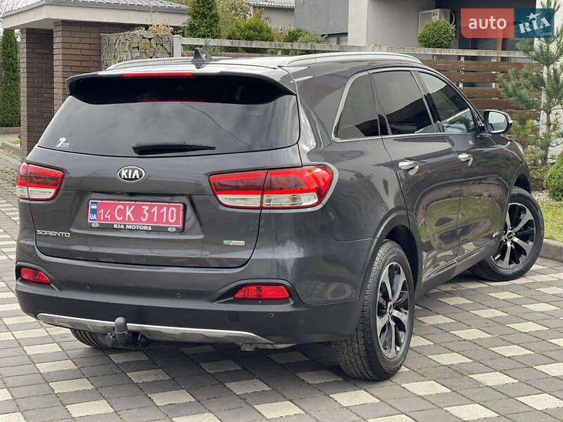 Внедорожник / Кроссовер Kia Sorento 2017 в Стрые