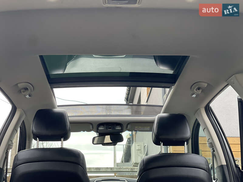 Внедорожник / Кроссовер Kia Sorento 2017 в Стрые