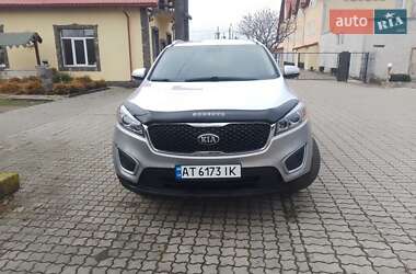 Внедорожник / Кроссовер Kia Sorento 2016 в Ивано-Франковске