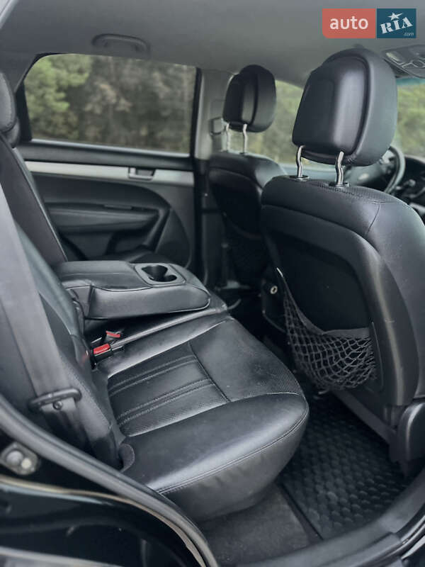 Внедорожник / Кроссовер Kia Sorento 2013 в Ахтырке