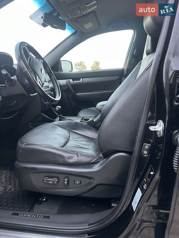 Внедорожник / Кроссовер Kia Sorento 2013 в Ахтырке