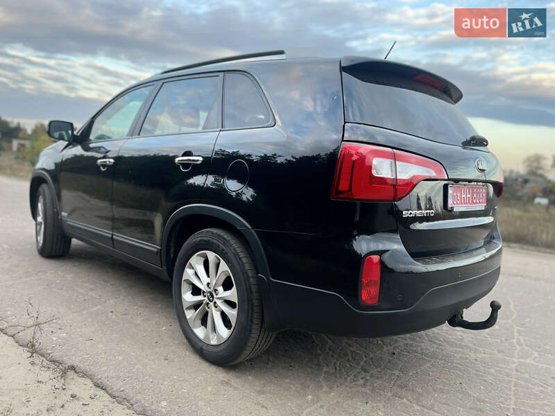 Внедорожник / Кроссовер Kia Sorento 2013 в Ахтырке