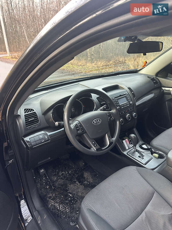 Позашляховик / Кросовер Kia Sorento 2012 в Харкові
