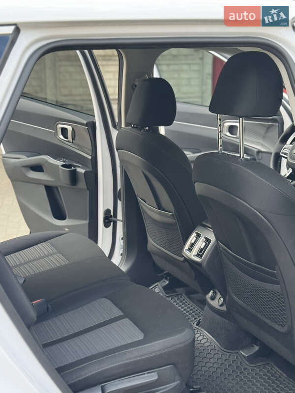 Внедорожник / Кроссовер Kia Sorento 2021 в Владимире фото 72 Внедорожник / Кроссовер Kia Sorento 2021 в Владимире