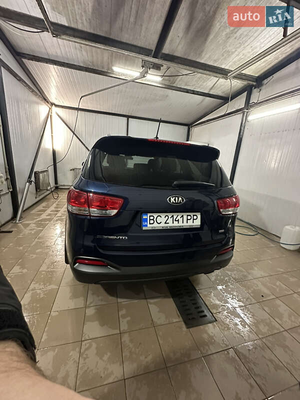 Внедорожник / Кроссовер Kia Sorento 2016 в Львове