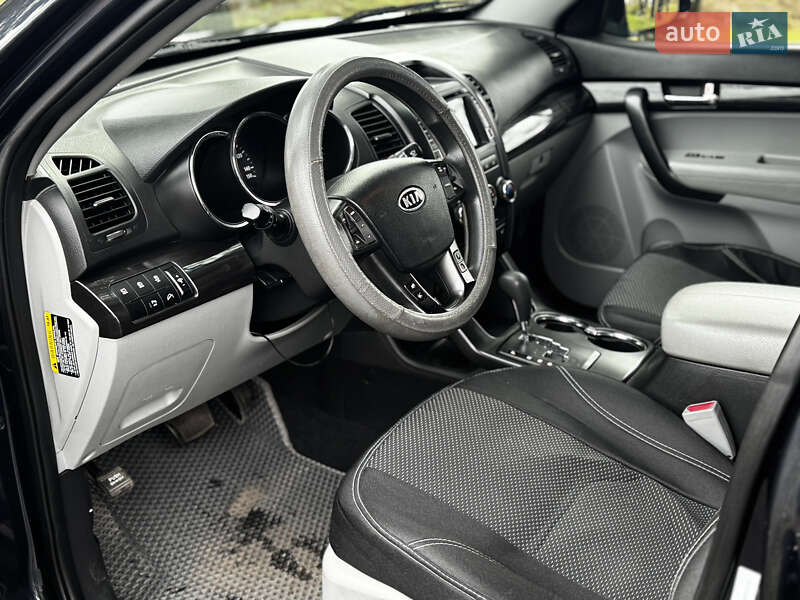 Внедорожник / Кроссовер Kia Sorento 2012 в Киеве фото 13 Внедорожник / Кроссовер Kia Sorento 2012 в Киеве