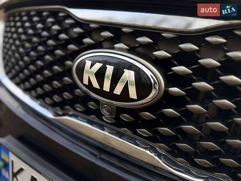 Внедорожник / Кроссовер Kia Sorento 2017 в Киеве